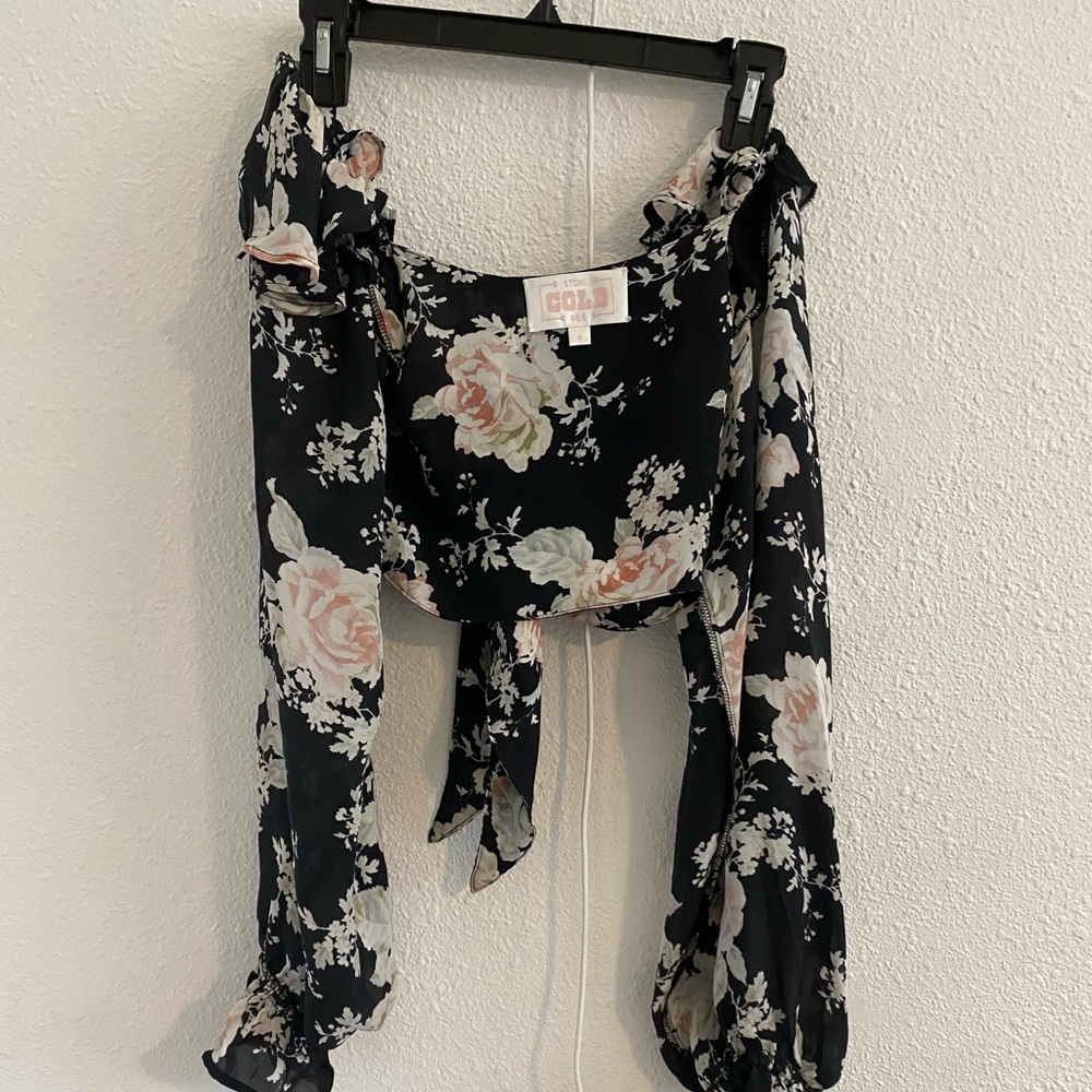 Stone cold fox crop tie front top 0